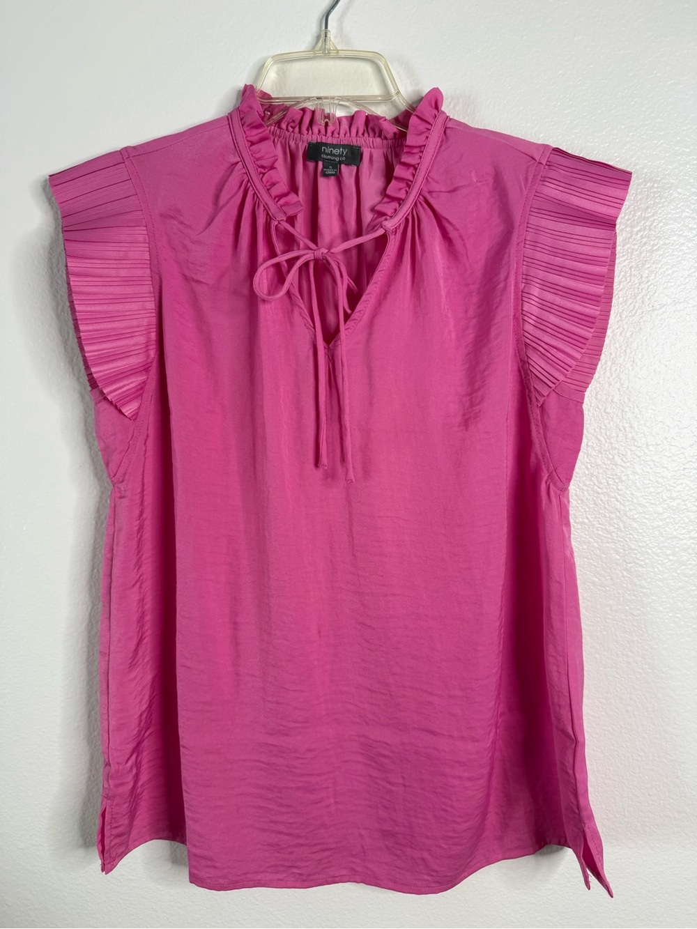 Ninety Clothing Co • Pink Blouse 👚 Sm